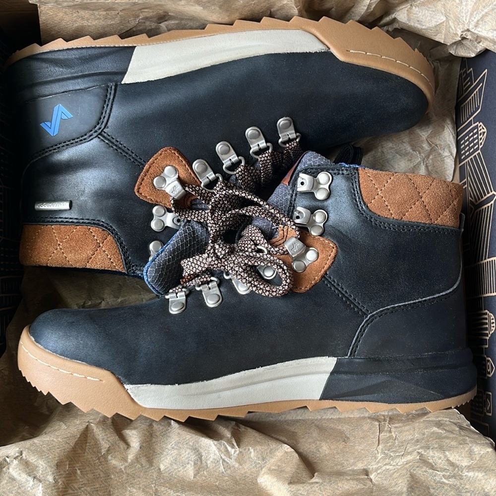 Forsake Patch Hiking Boots - Picture 2 of 13